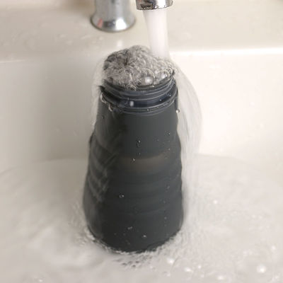 Leakproof πτυσσόμενο μπουκάλι BPA κατανάλωσης σιλικόνης ελεύθερο για τη στρατοπέδευση ταξιδιού