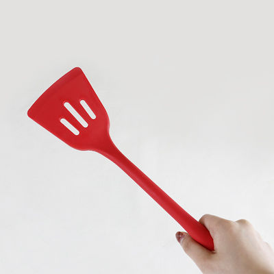Κόκκινη γκριζόλευκη Spatula σκευών για την κουζίνα σιλικόνης χρωμάτων καθορισμένη καυτή απόδειξη με το χρώμα Panton