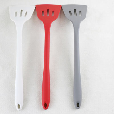 Κόκκινη γκριζόλευκη Spatula σκευών για την κουζίνα σιλικόνης χρωμάτων καθορισμένη καυτή απόδειξη με το χρώμα Panton