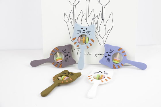 Ελεύθερη σιλικόνη Teether BPA για τα κατευναστικά παιχνίδια κουδουνισμάτων σιλικόνης βαθμού τροφίμων προσοχής μωρών οδοντοφυΐας