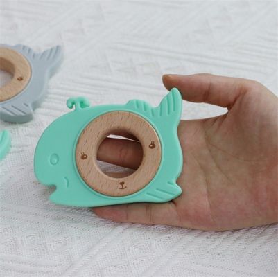 Πολυλειτουργικό Silicone Baby Teether με προσάρτημα Δοντιών ξύλινο δαχτυλίδι ζωικό μοτίβο