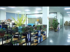 Χαριτωμένη μορφή αυτοκινήτων πιάτων αναρρόφησης σιλικόνης κινούμενων σχεδίων για το μωρό που τρώει τα τρόφιμα